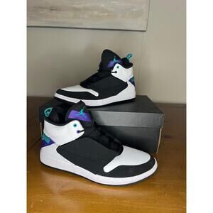 Jordan Fadeaway Black White AO1329 035